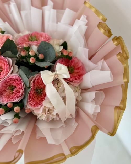 Garden Rose Luxe Bouquet