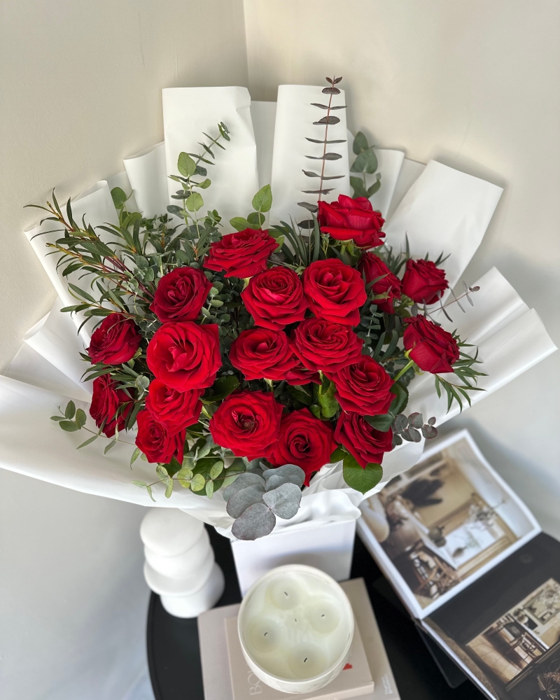 Red Rose Foliage Bouquet