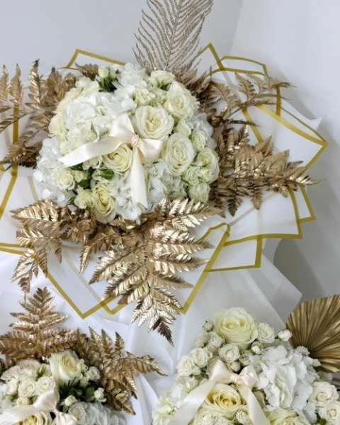 Darling Dove Showstopper