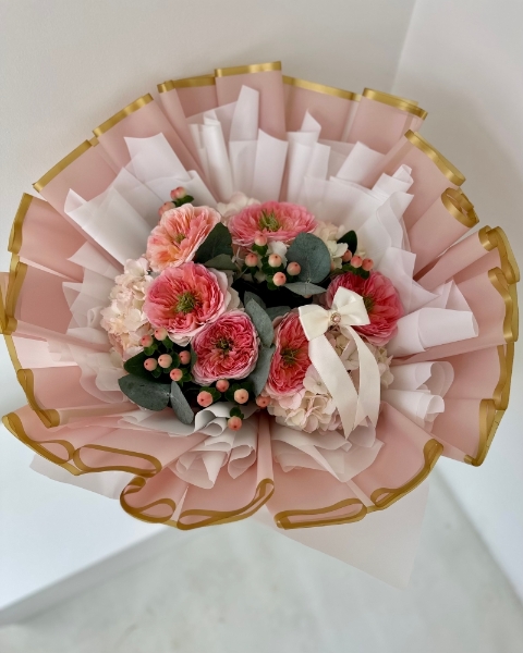 Garden Rose Luxe Bouquet