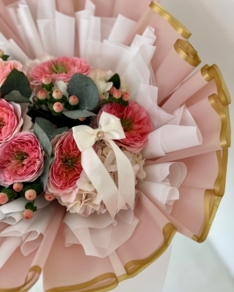 Garden Rose Luxe Bouquet